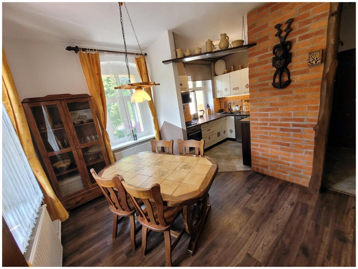 Apartament Kocie Sny - Pod Zamkiem Chojnik Apartment Jelenia Gora Exterior photo